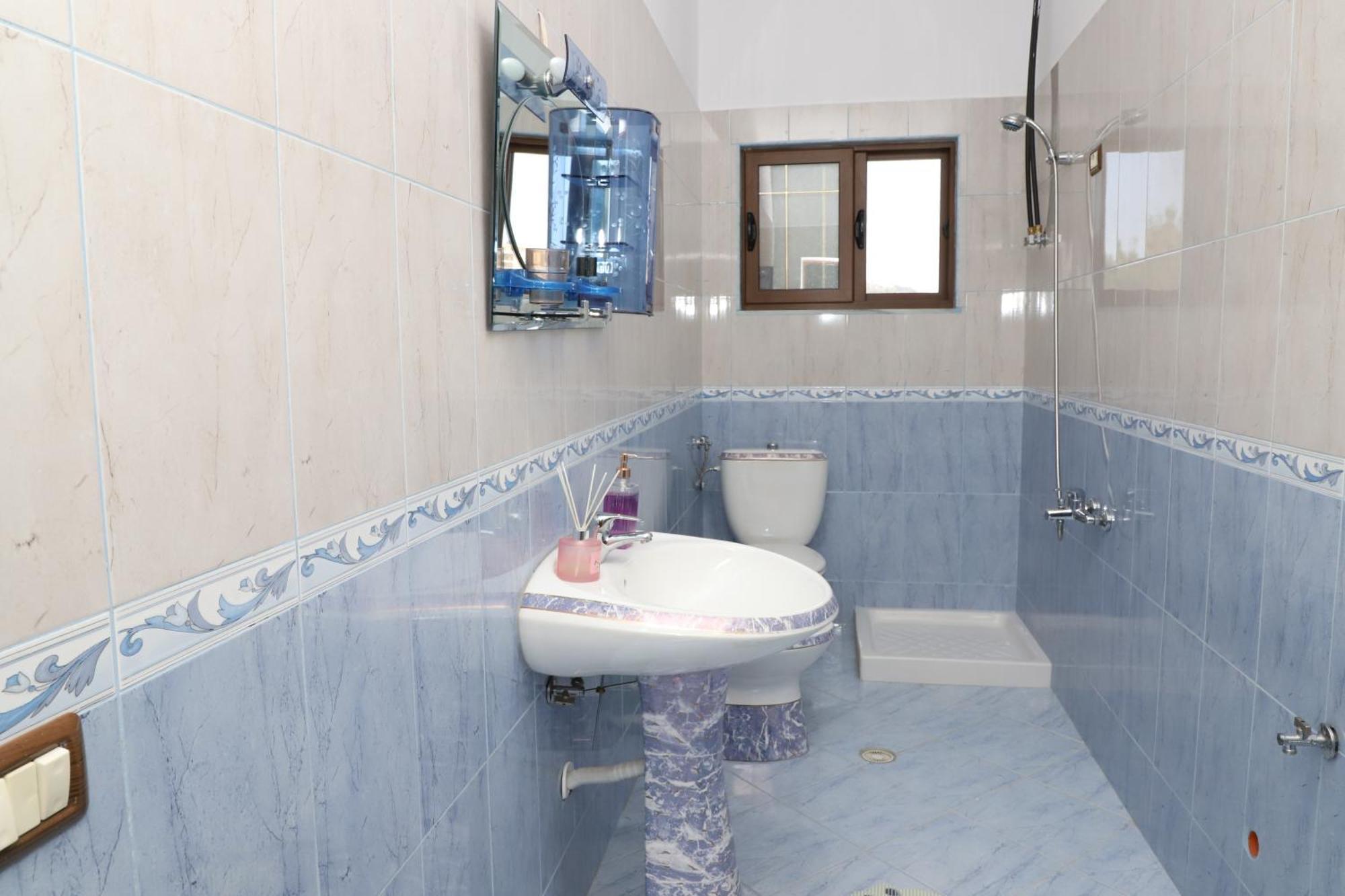 Villa Fjorentin Берат Екстериор снимка