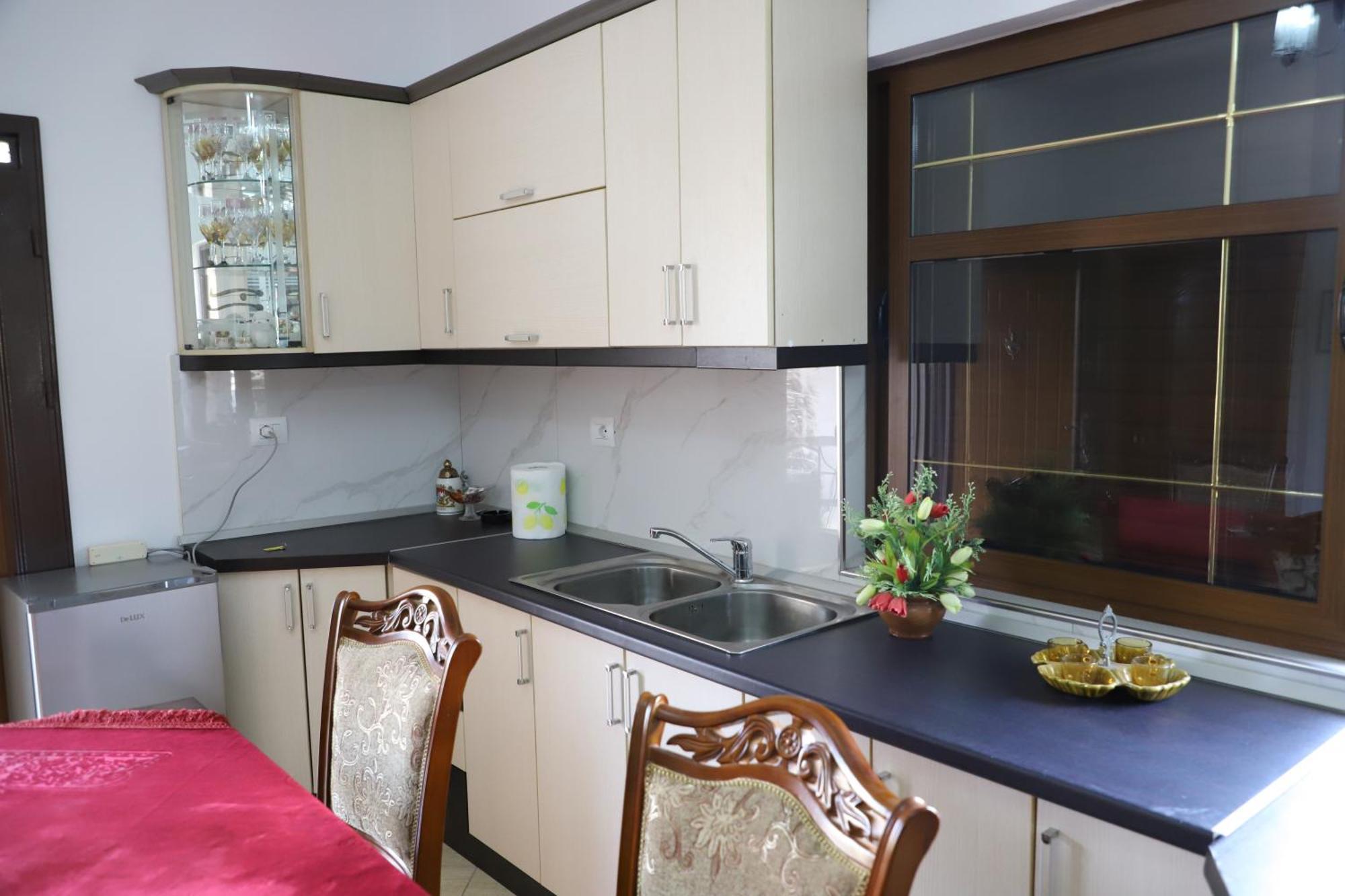 Villa Fjorentin Берат Екстериор снимка
